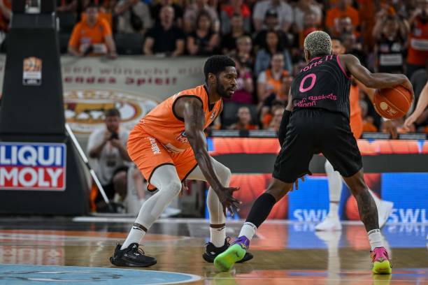 他以出色的 他以出色的